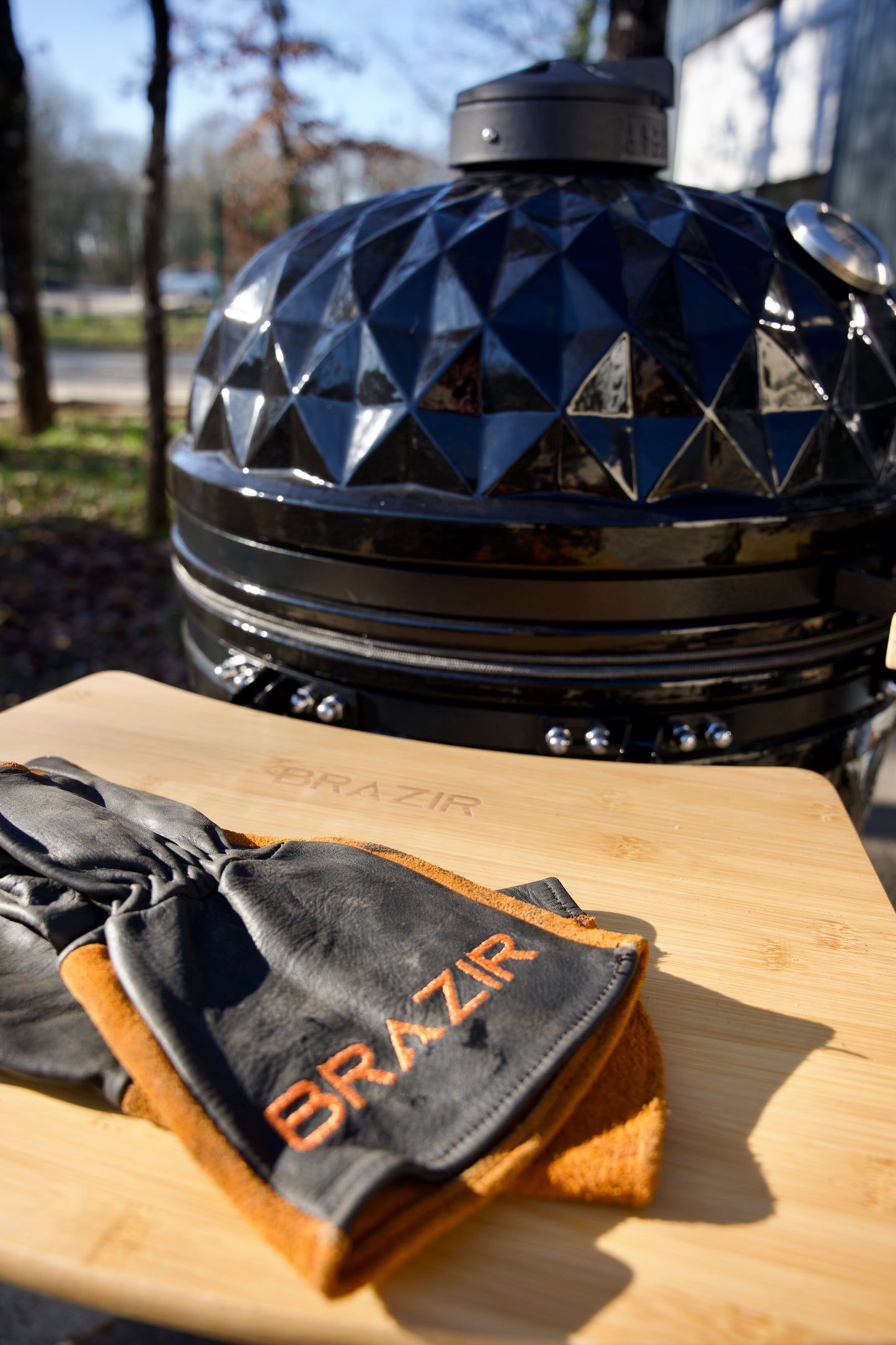 Kamado BRAZIR SHOGUN 23" orange sur roulettes